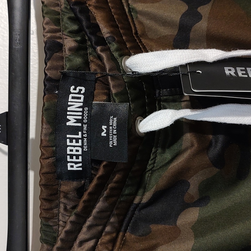 Rebel Minds Men Camouflage Gold Stripe Track Pants - Picture 6 of 8